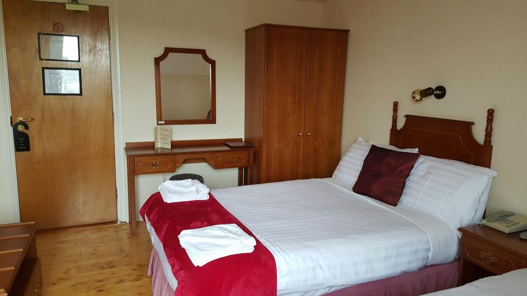 Anno Santo Hotel Galway Bagian luar foto